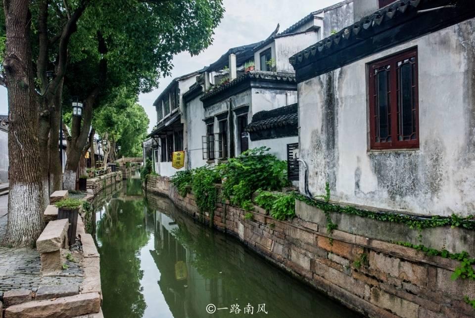 找答案,就来地下室潮湿怎么办?!